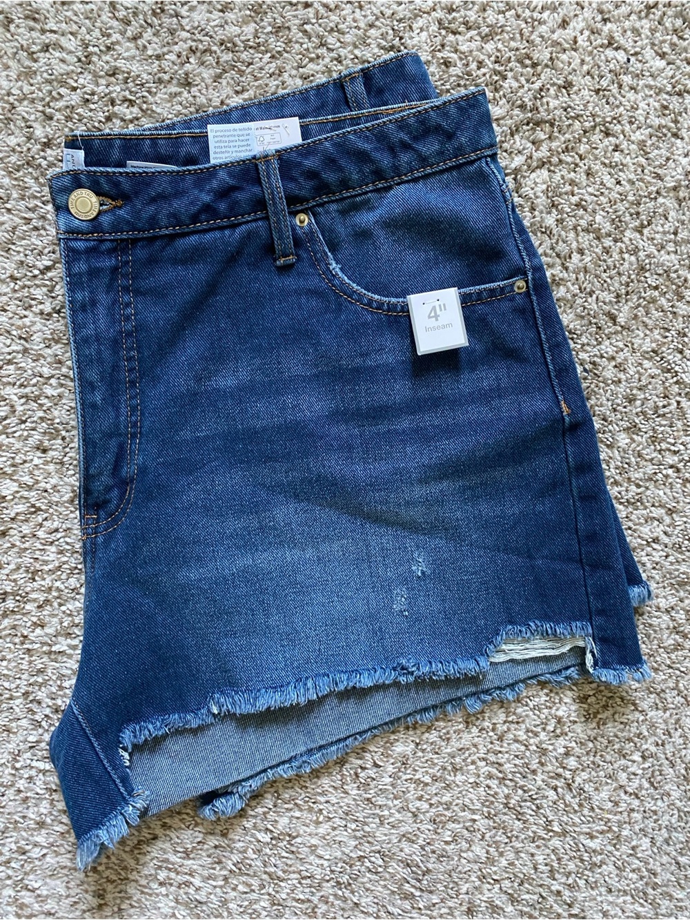 NWT Dark Blue Denim Frayed Hem Women's Shorts size 20
